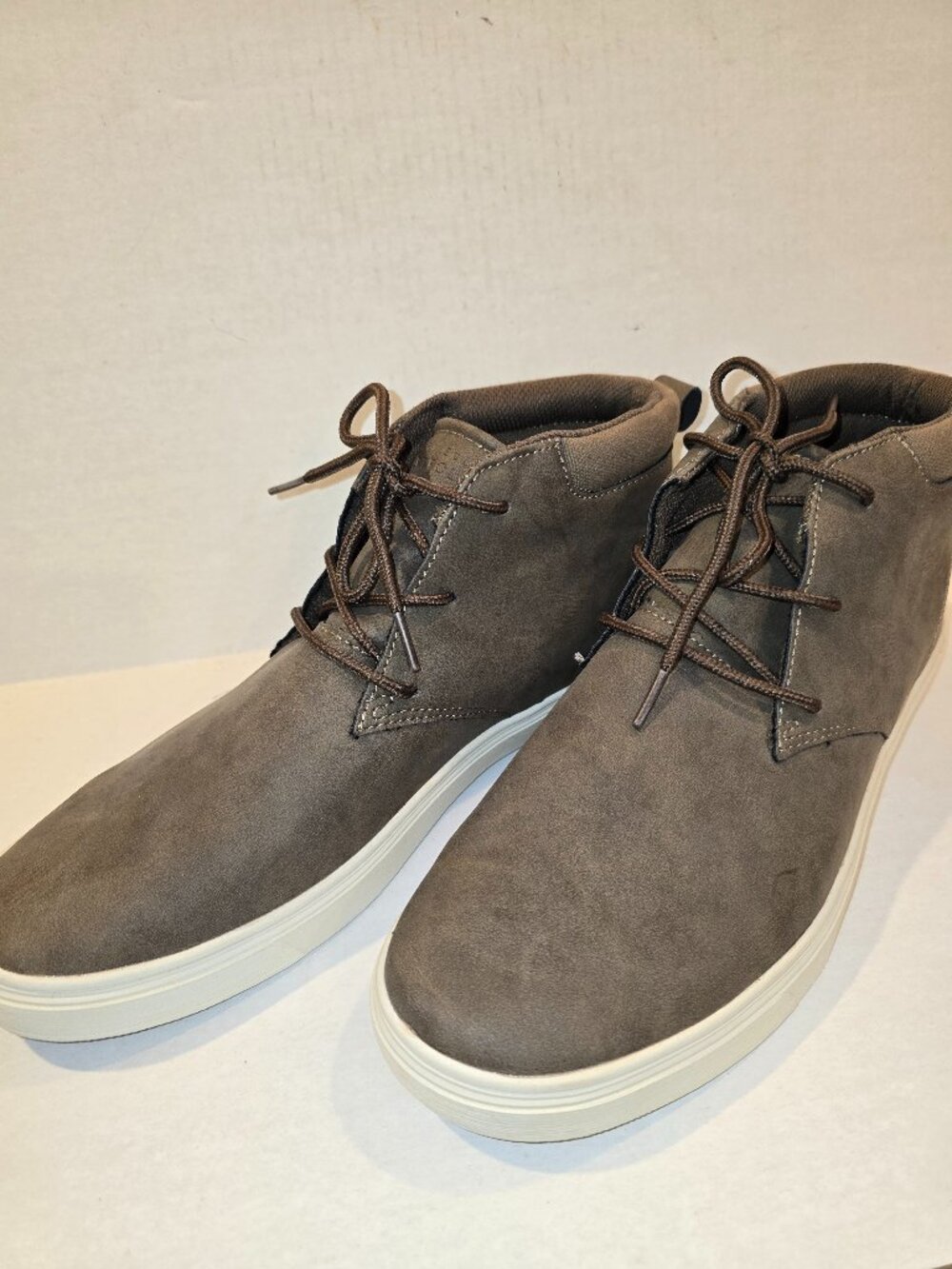 Perry Ellis Chukka Portfolio Boots Brown Suede Upper High Top Men's size 12 NEW